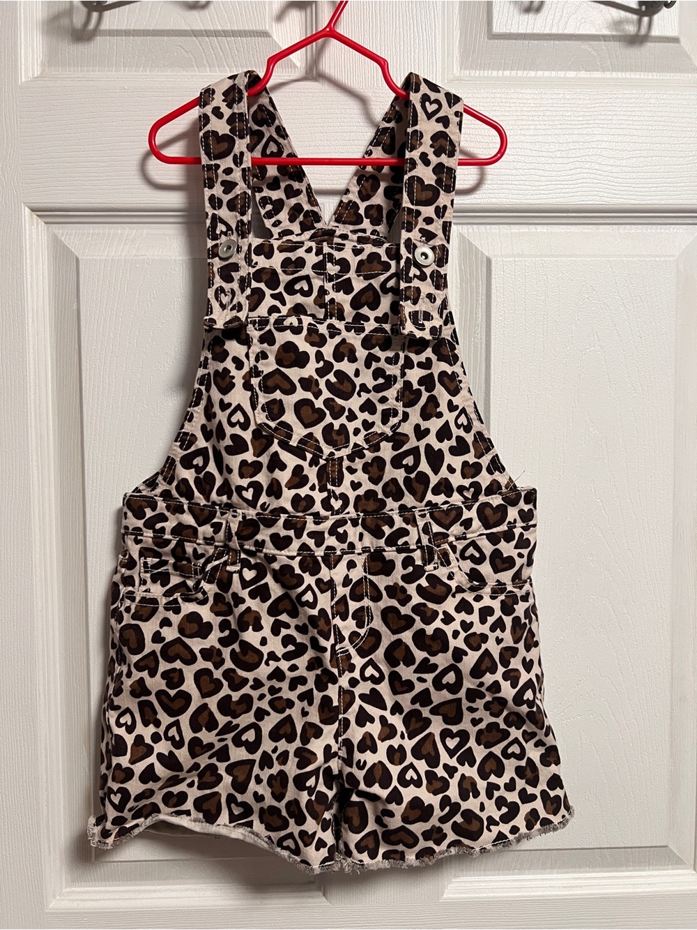 Children’s Place Leopard Heart Print Short Overalls - Brown/Black 🩷